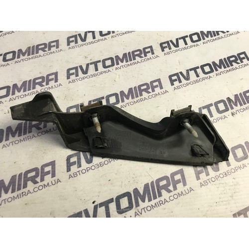 Кронштейн переднего бампера VW Passat B6 SN 2005-2010 3C0807506